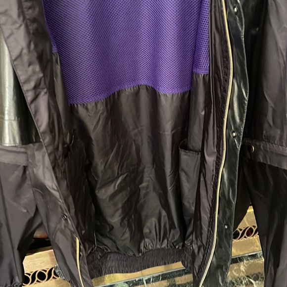 Black windbreaker water resistant jacket size LL from Japan - Picture 5 of 7